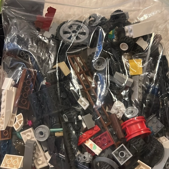 3 large bags vintage & newer Lego pieces space pirates - Picture 14 of 15